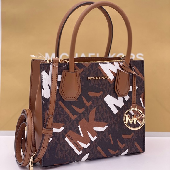 Michael Kors Bags Michael Kors Mercer Md Messengerbag Crossbody